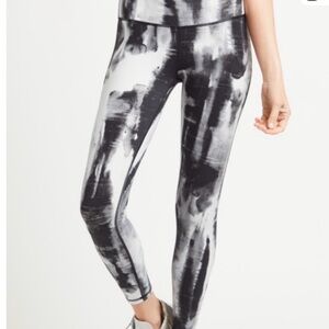 Varley High-Waist Black & White Tie-Dye Active Leggings